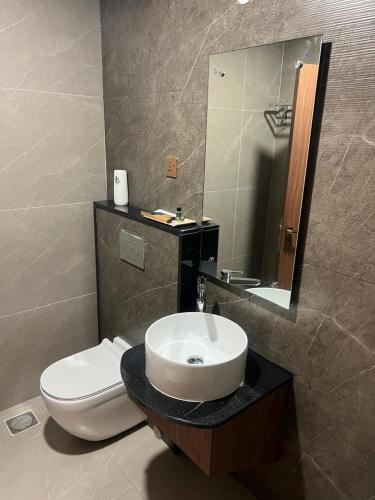 hyders mahal and hotel