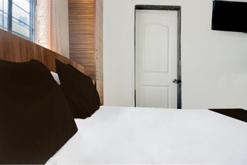 Hotel O Sai Inn,,3 star