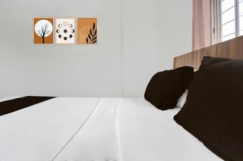 Hotel O Sai Inn,,3 star