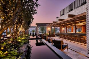 the remi scottsdale autograph collection