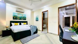 bluo modern 3bhk rohini lift parking balcony