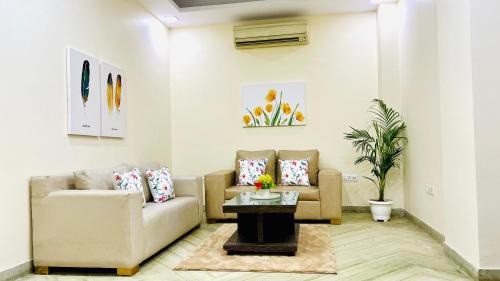 bluo modern 3bhk rohini lift parking balcony