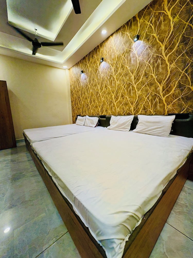 hotel naagshree