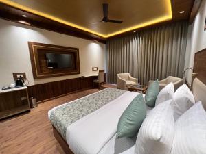 north deodar resort kasol