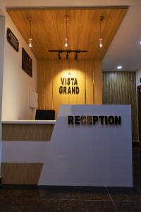 hotel vista grand