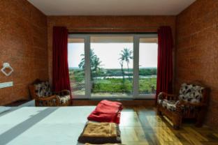 Rocky's Beach Stay,,2 star