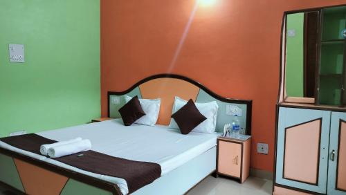 hotel adventure inn 20 metre from swimming pool