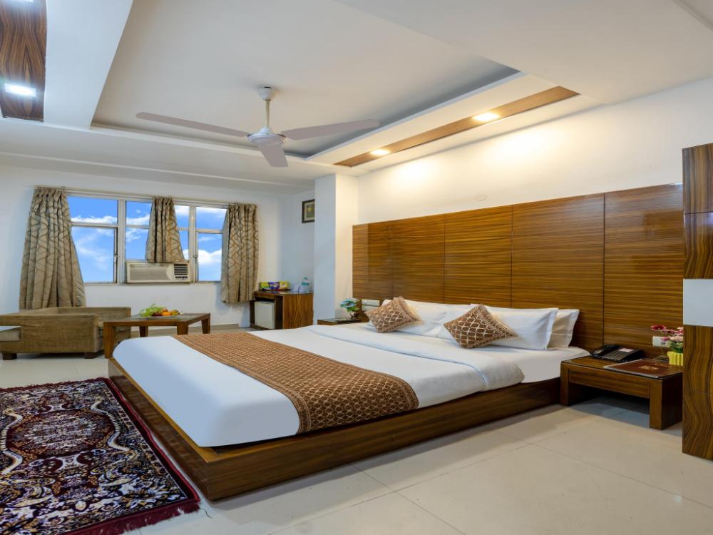 hotel chanchal continental