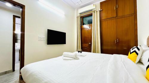 bluo modern 2bhk rohini parking balcony