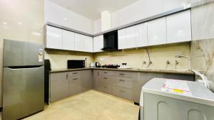 bluo modern 2bhk rohini parking balcony