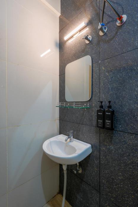 wandr hotel brookefield bangalore