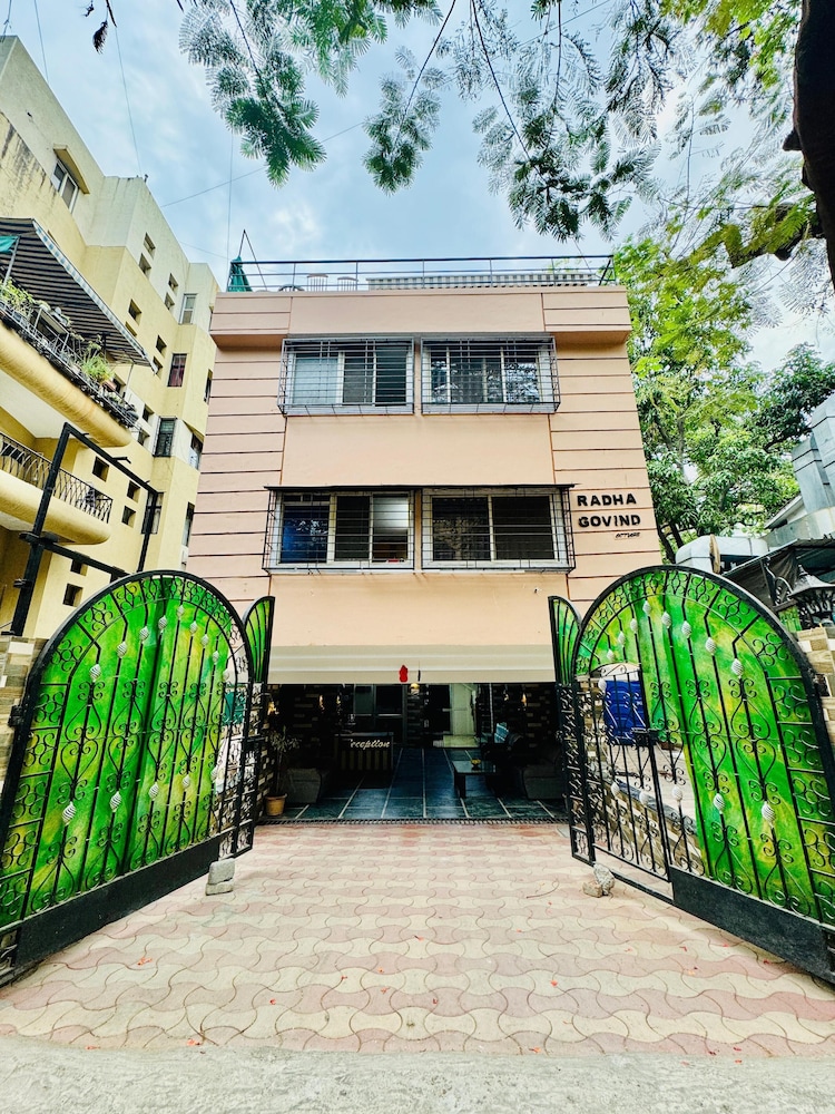 hotel elite stay kalyani nagar pune