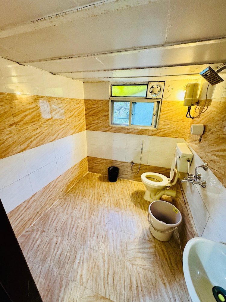 hotel elite stay kalyani nagar pune