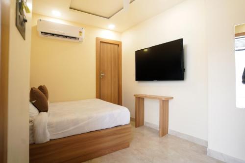 hotel al aziz palace