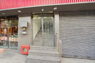 super collection o west vinod nagar metro station formerly royal inn