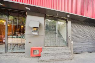 super collection o west vinod nagar metro station formerly royal inn