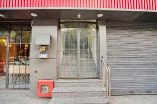 super collection o west vinod nagar metro station formerly royal inn