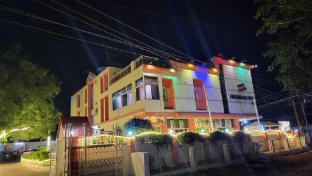 Hotelgrandakkamahadevi,,2 star