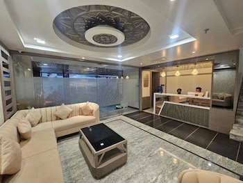 hotel glorious grand