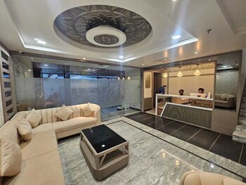 hotel glorious grand