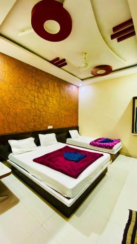 Hotel Palash,,3 star