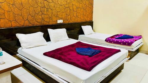 Hotel Palash,,3 star