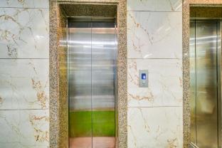 townhouse holkar central stadium indore