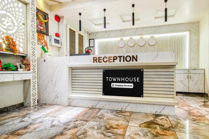 townhouse holkar central stadium indore