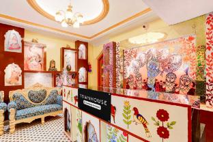 townhouse varanasi ip sigra mall