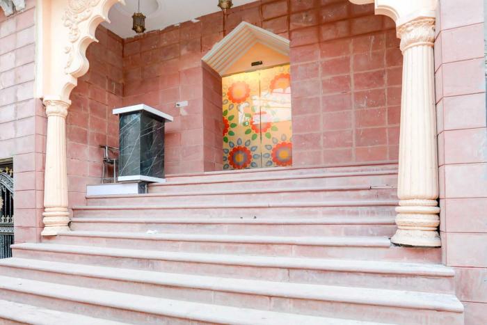 townhouse oak heritage varanasi junction