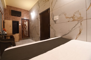 hotel plush