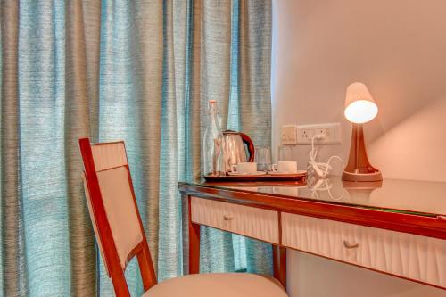 Staywood Suites, Mumbai,,3 star