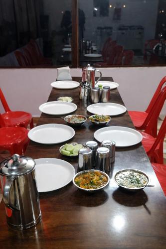 shiv shankar hotel and resort