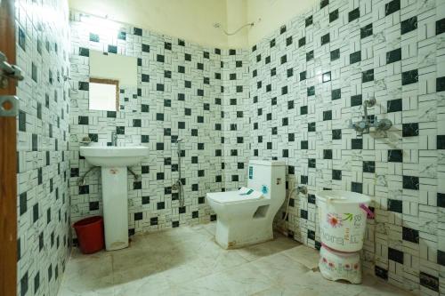 explore hostel life jaisalmer