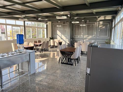 Housr 36 Studio Rooms Bangalore Near Leela Palace,,3 star