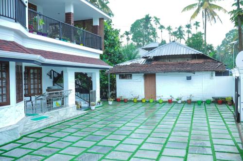 wayanadan huts homestay