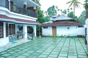 wayanadan huts homestay