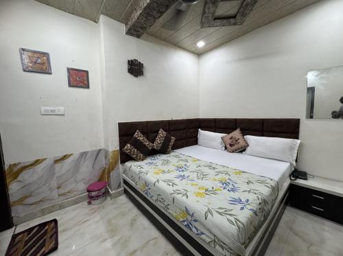 The Kwality Residency,,2 star