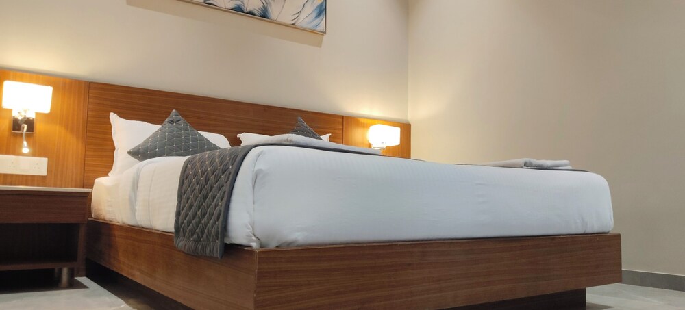 hotel sara executive