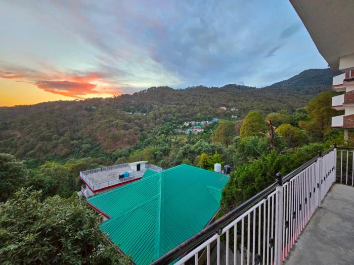 hotel city gold hotel in dharamshala