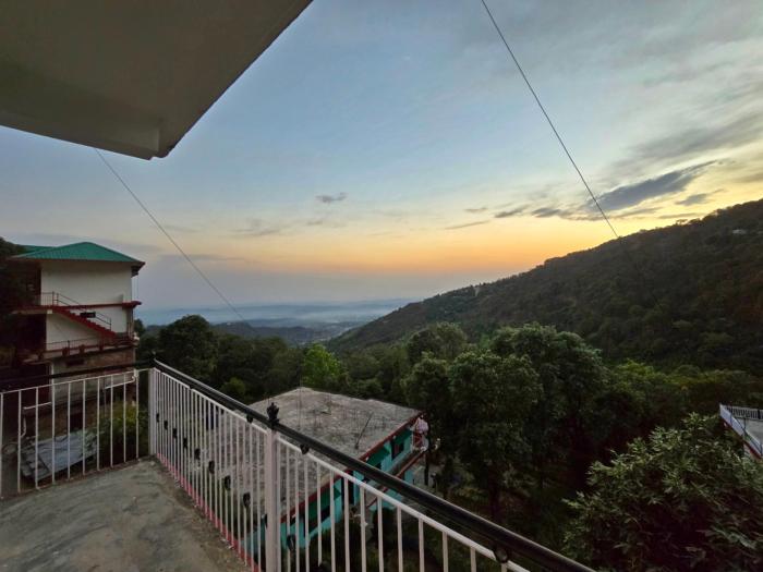 hotel city gold hotel in dharamshala