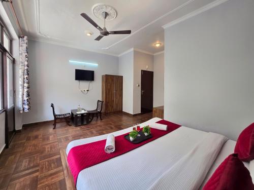 hotel city gold hotel in dharamshala