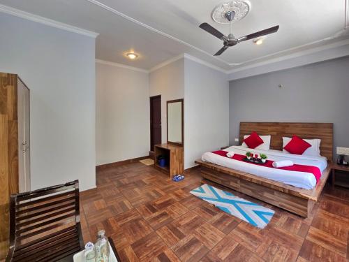 hotel city gold hotel in dharamshala