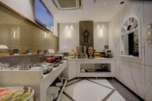 empire platinum suites