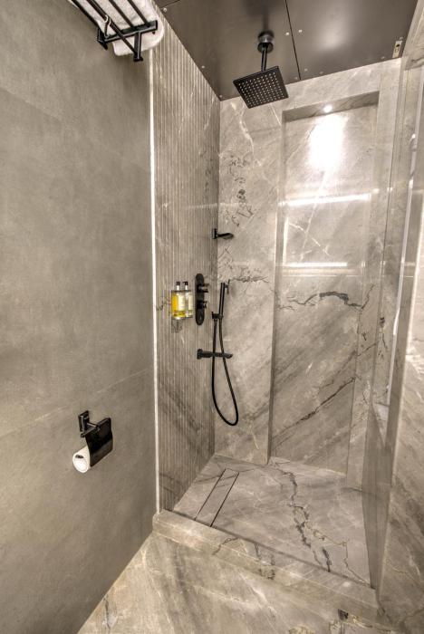 empire platinum suites