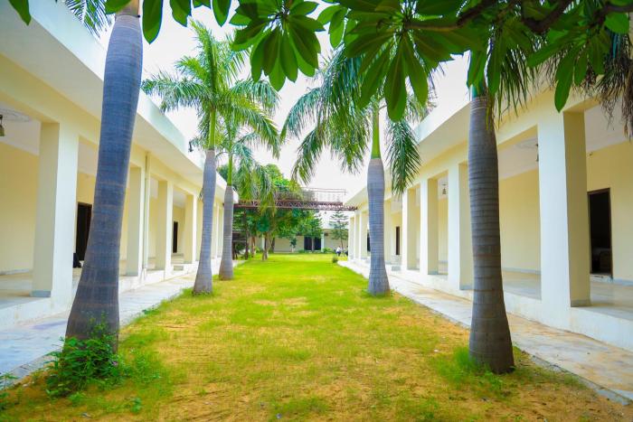 the lala hotel and resort