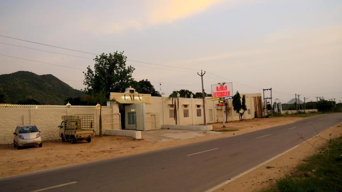 the lala hotel and resort