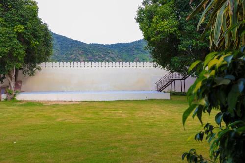 the lala hotel and resort