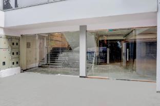 super townhouse preet vihar metro station