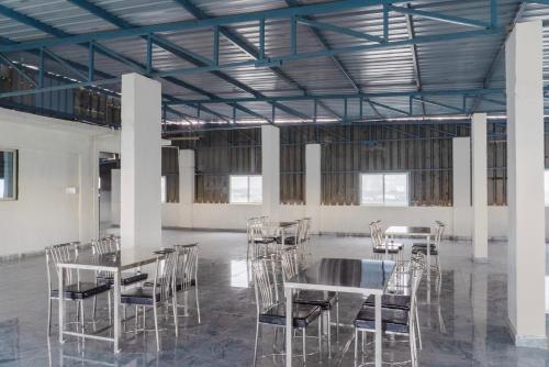 treebo aura inn regency